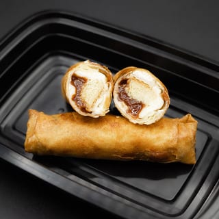 Fried Egg Roll - Guava & Cream